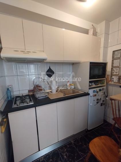 Grasonieră Renovată Titan|10 minute de Metrou - 8