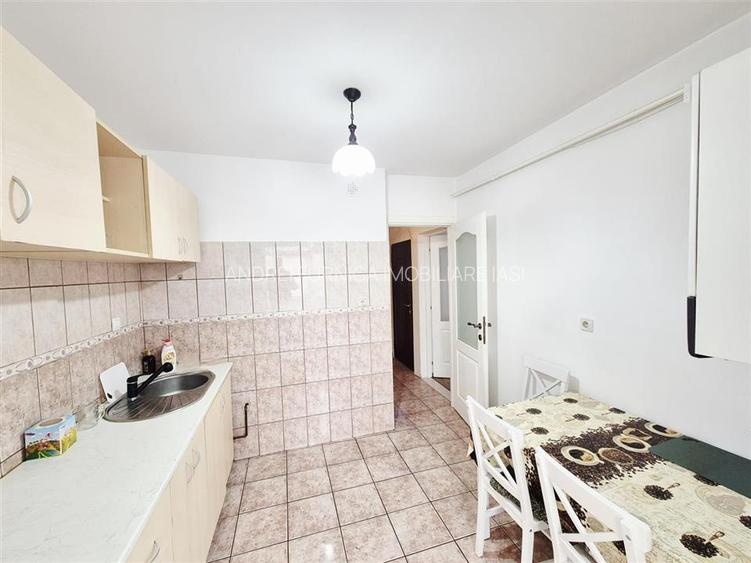 Apartament cu 3 camere decomandat de inchiriat in Cug - 5