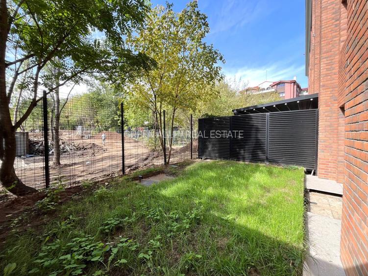 THE BRICK || 3 CAMERE || GRADINA 80 MP || BARBU VACARESCU - 2