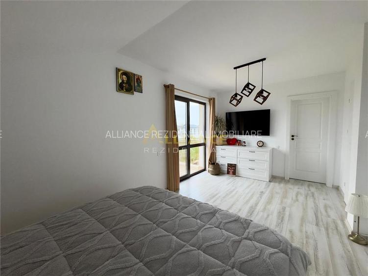 Casa Individuala - 5 camere - 3 bai - 403mp teren - 13