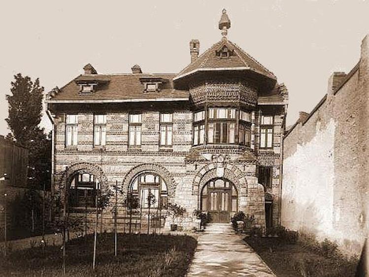 De Vanzare Apartament 3 camere in Vila Istorica p-ta Victoriei Buzesti - 8