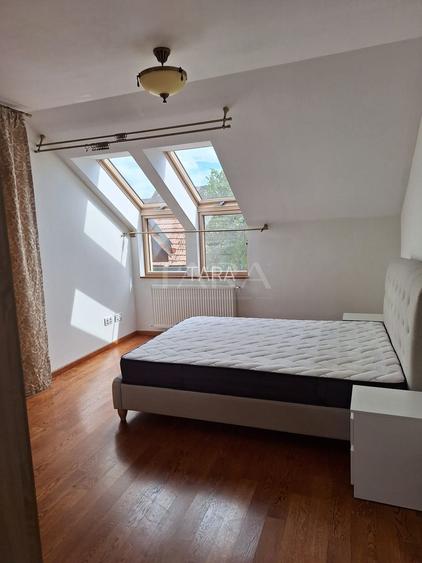 Casa deosebită în Europa – stil clasic, terase și grădină amenajata - 12