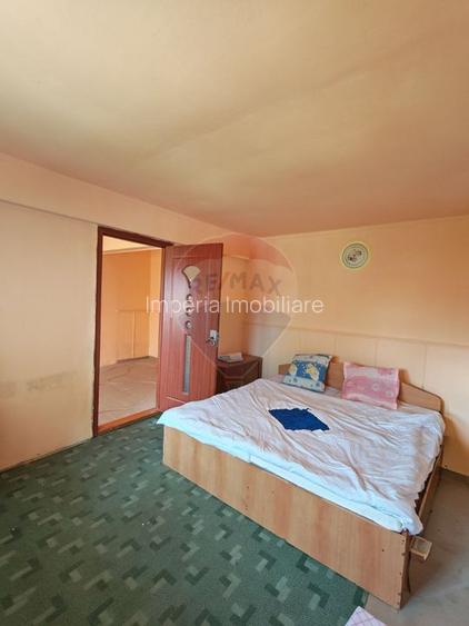 Cabană/Pensiune cu 12 camere de vânzare în Rânca - 14