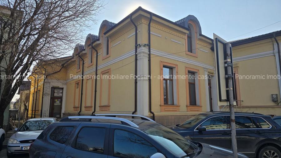 Cladire speciala de VANZARE  sau de INCHIRIAT  ultracentral Focsani - 2