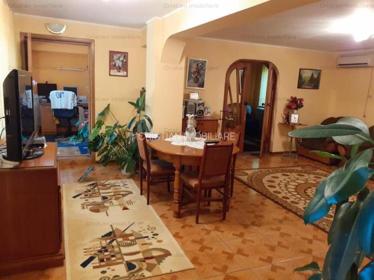 480mp utili Vila 6cam P+1+M,  Lacu Sarat, 2300mp teren - 3