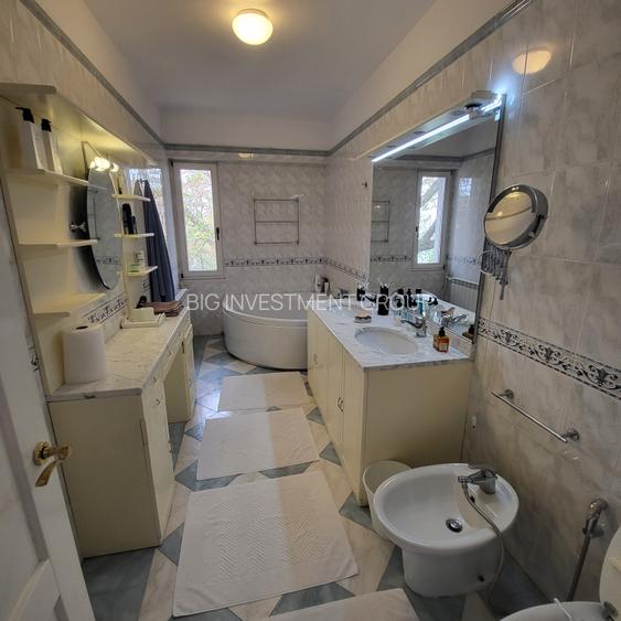 Vila lac snagov in cea mai buna portiune a lacului, ponton, garaj barca, piscina - 12