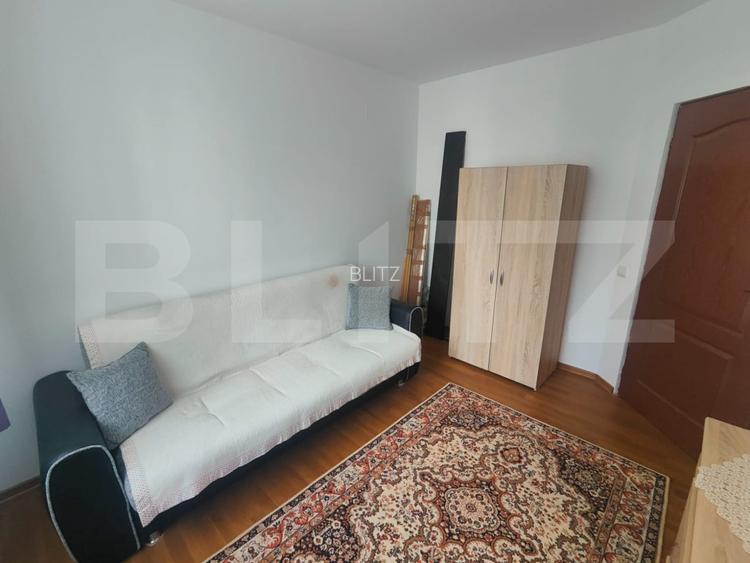 Apartament cu doua camere, mobilat, etaj 2, strada Florilor - 5