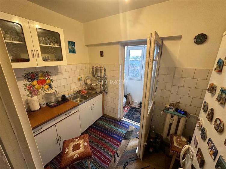 Ap 3 cam decomandat Ultracentral, et 8/10, 65 mp - 6