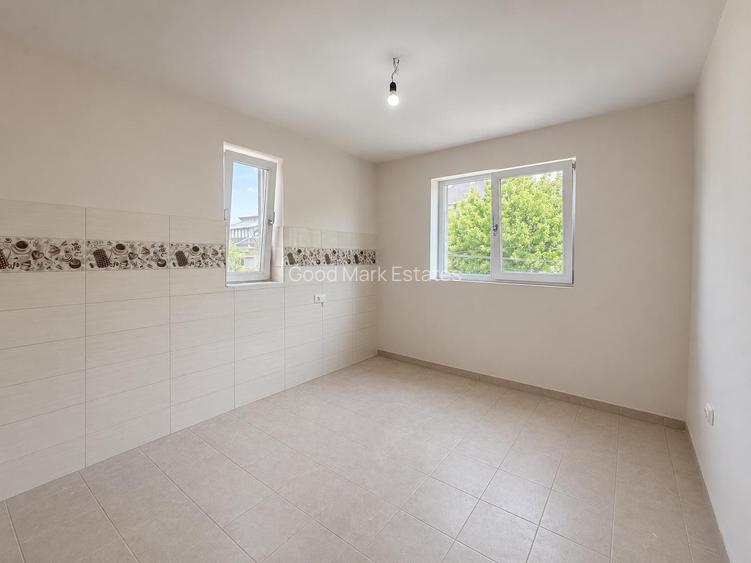 Vilă 6 Camere || Curte Superb Amenajată | | Metrou Laminorului - 14