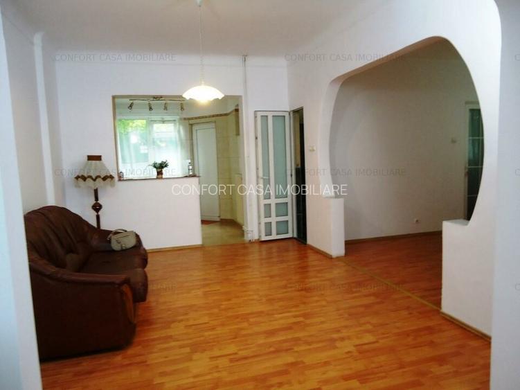 Calarasilor-Decebal, casa, 8 camere, P+2, - 5