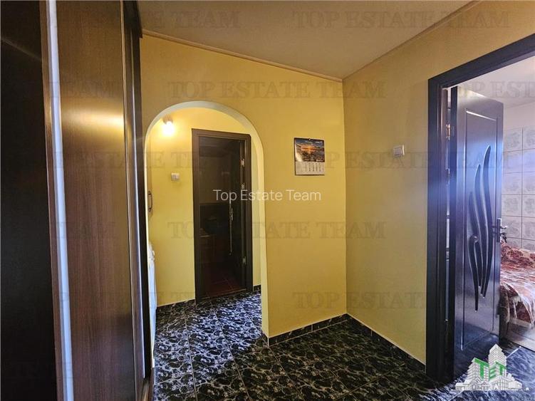 Apartament 2 camere etaj 4/4 curat si luminos - Poarta 6, Constanta - 13