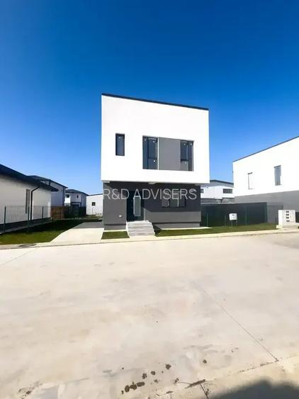 Casa 4 Camere Individuala Mutare Imediat Complex Securizat Comision 0 - 5