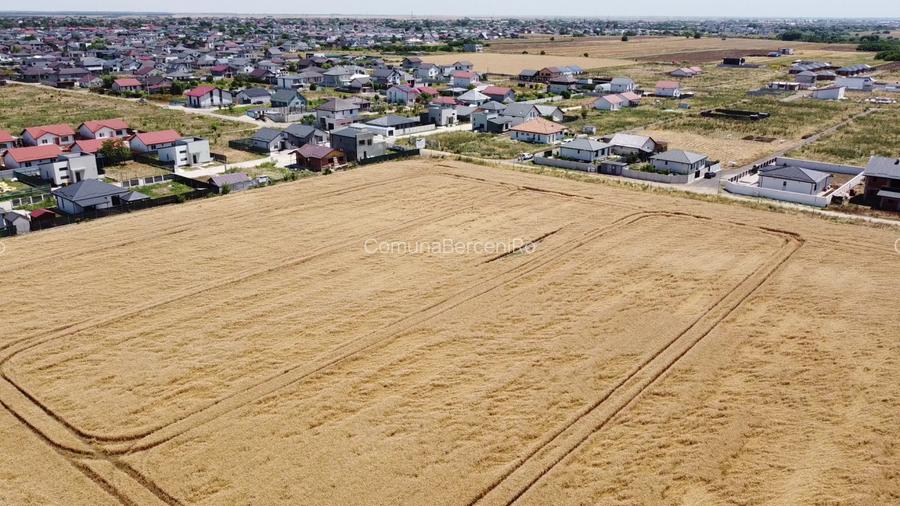 Loturi Intravilan In Rate Com Berceni | utilitati: curent | #UG18 - 6