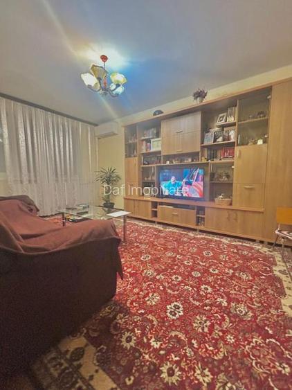 106900 euro - 3camere-70mp- etaj 3 -metrou brancoveanu - 4