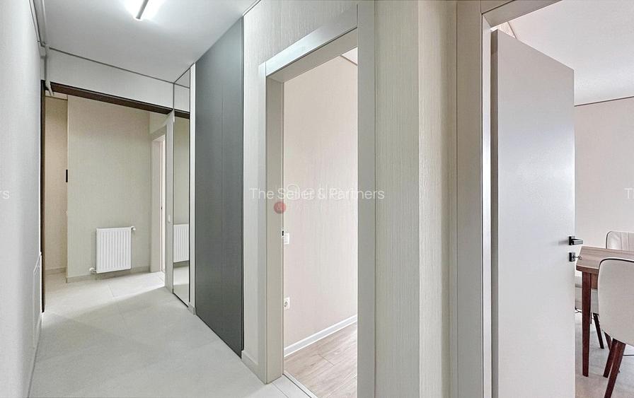 Structura Generoasa Zona Coresi Mall - 11