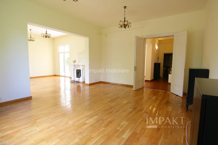 Casa individuala situata la 2 minute de Parcul Engels ! - 24