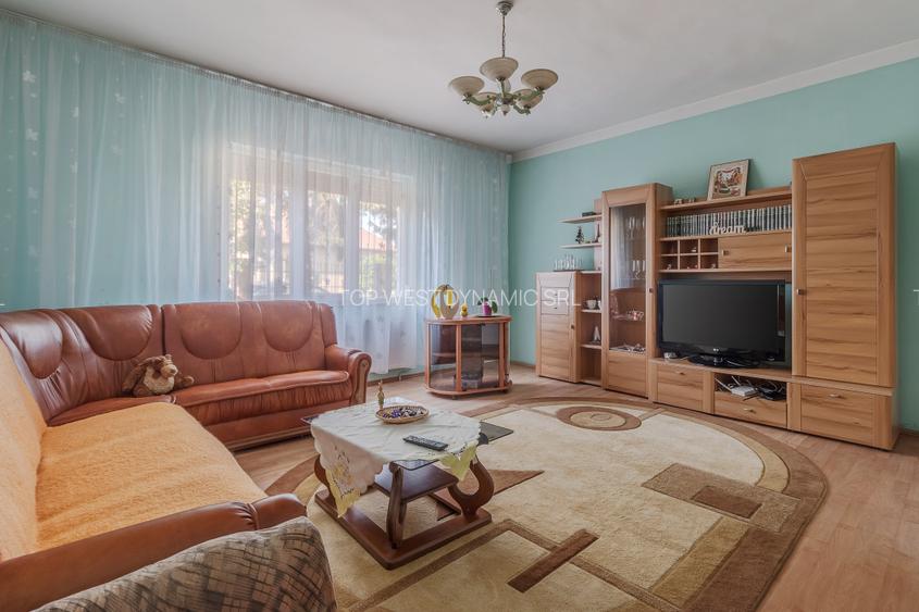 Casă spațioasă P+E, Santăul Mic com. Bors - 10