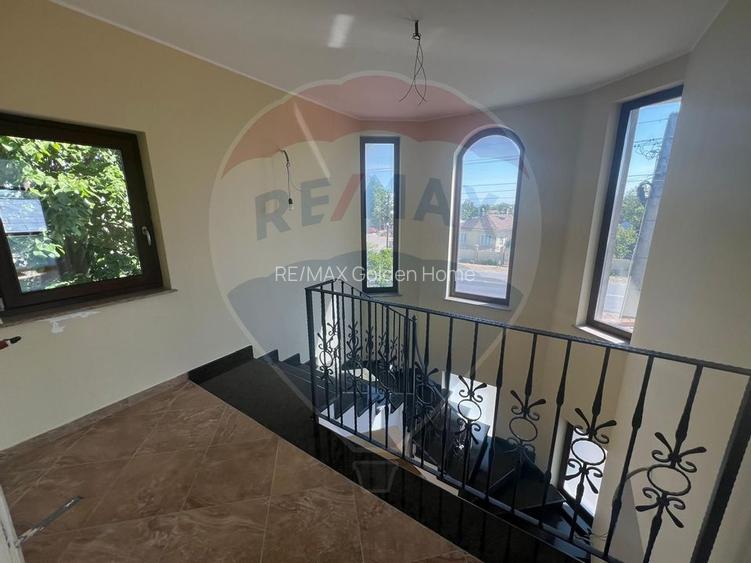 Casa / Vila 6 camere Rastoaca - 9