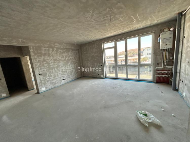 Apartament de 3 camere semifinisat/CF / 72,04 mp, balcon 4,20 mp, zona VIVO  - 2