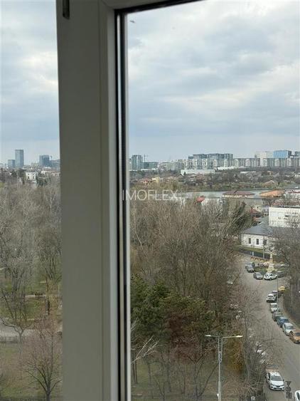 Negociabil Studio modern Vedere panoramica la lac Lacul Plumbuita - 17