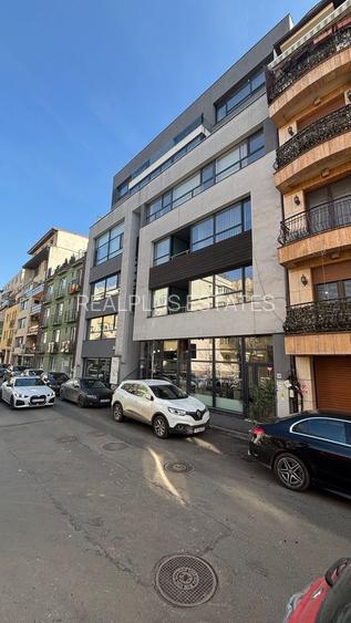 Spatiu birouri amenajat lux Piata Dorobanti - 17