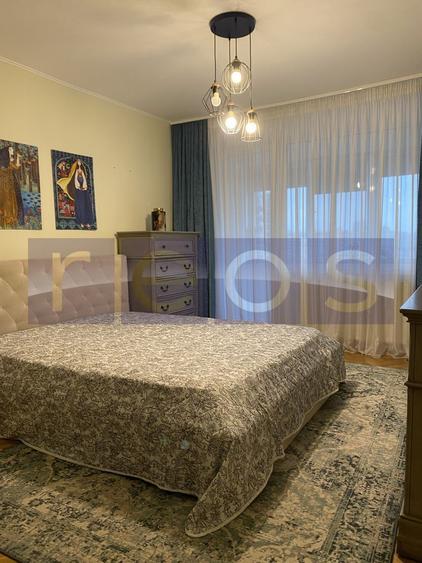 VANZARE 3 CAMERE -SEMIDECOMANDAT -2 minute metrou Dristor 2 - 5