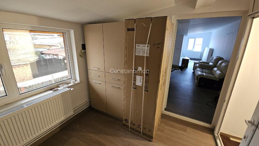 Casa de vanzare pentru 2 familii - 12