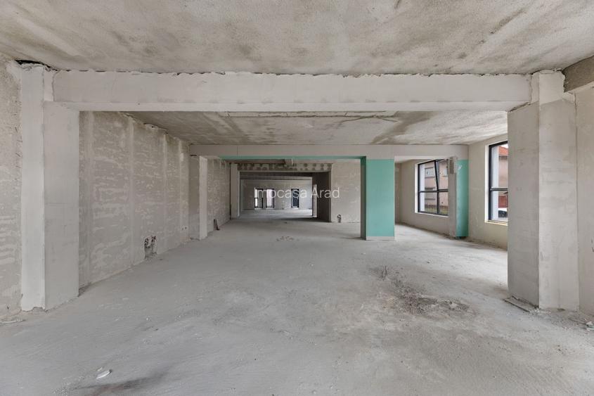 Spatiul Comercial Semifinisat, P+E de inchiriat Beliu Arad, Traffic - 7