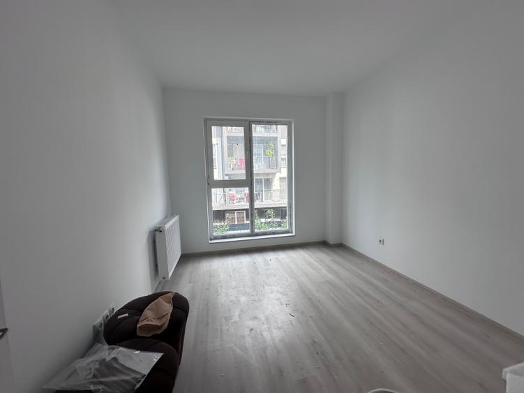 Apartament cu 3 camere de vânzare in Floresti