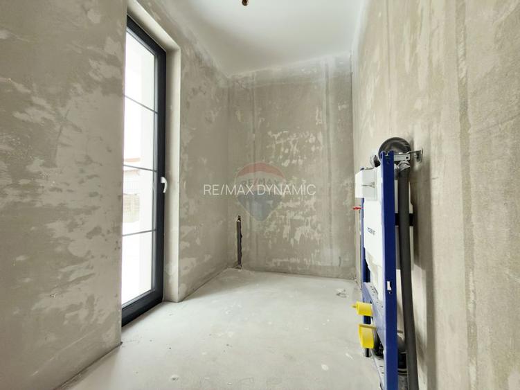 Vilă cu 4 camere de vânzare în Via Carmina - 12