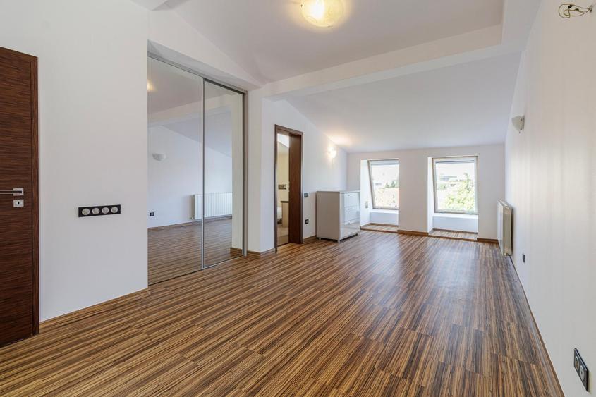 Vanzare - apartament - 4 camere+2 terase - Kiseleff