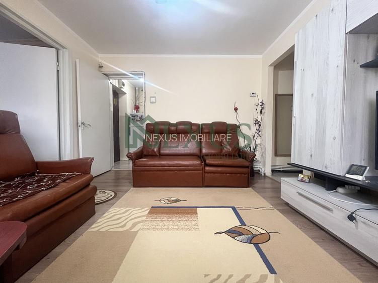 Apartament 3 camere, Buhuși - 2