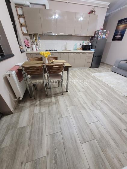 TERMEN LUNG ( INCLUSIV VARA) - MAMAIA NORD -  PLAJA MACKEREL - 2 CAMERE - 16