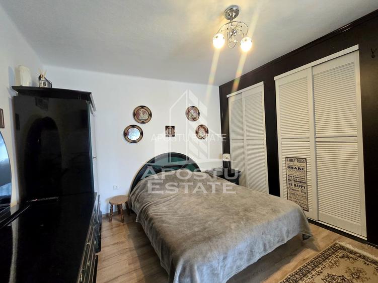 Casa individuala de vanzare, 4 camere, 2 garaje, Lipovei - 22