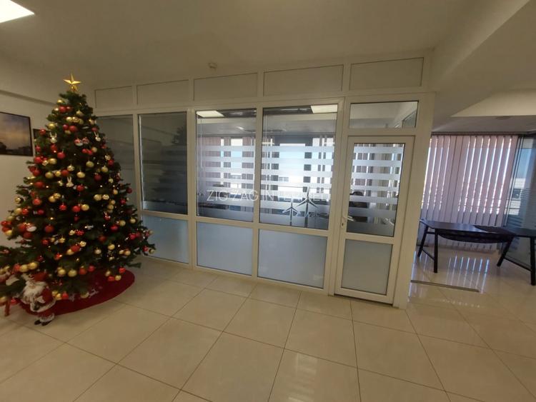 Centru - Bd. Mamaia , spatiu IDEAL BIROURI in cladire reprezentativa , 240 mp. - 9