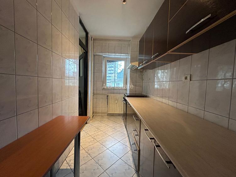 Titan Costin Georgian Garsoniera 37 Mp Bloc 1987 Reabilitat 3 Min Metrou - 6