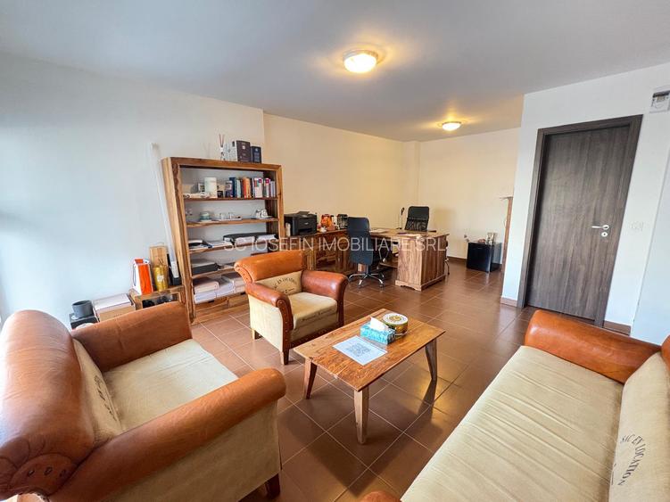 Uranus Plaza, perfect investitie,  pentru locuit sau afacere - 4