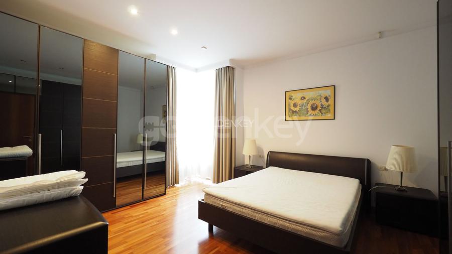 Apartament spatios cu 4 camere | mobilat | vedere libera | 2 garaje - 7