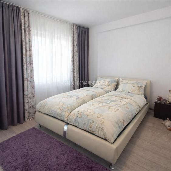 Casa moderna 3 camere 2 bai curte si parcare zona Triajului - 6