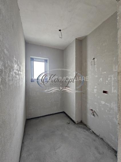 Casa eficienta energetic, noua, cu pod mansardabil generos - 14