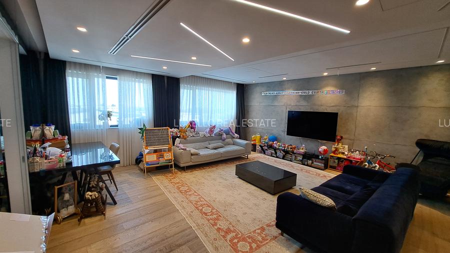 APARTAMENT 4 CAMERE CU SCARA INTERIOARA TIP LOFT -ULTRA LUX - 4