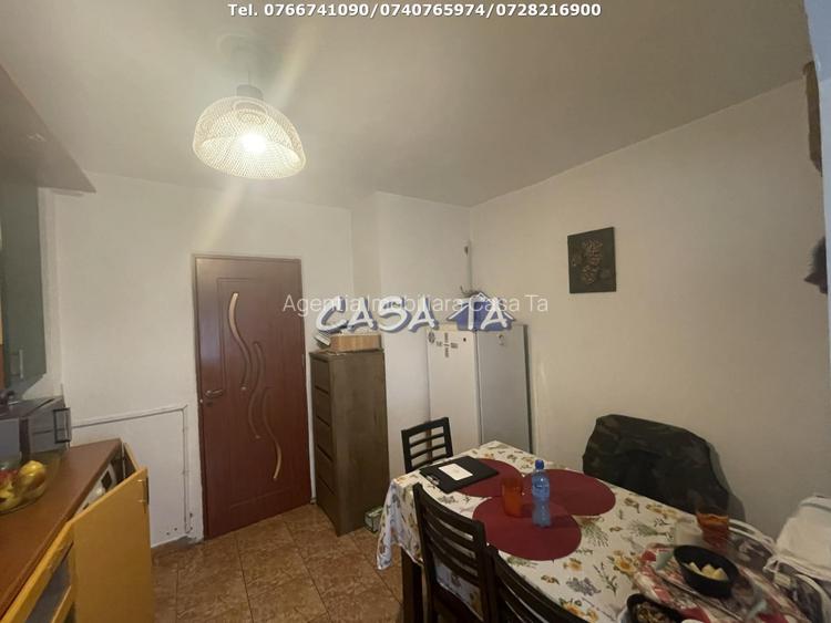 Apartament 3 Camere, Etaj 7/8(cu lift), Strada Unirii - Ultracentral - 11