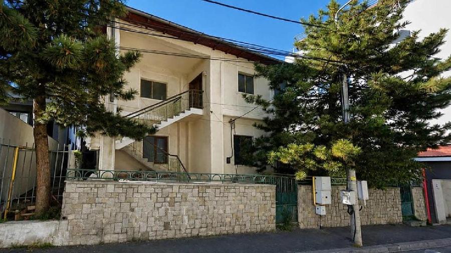 Tulcea - Zona Tribunal | Apartament 4 camere in vila, 79 mp + teren