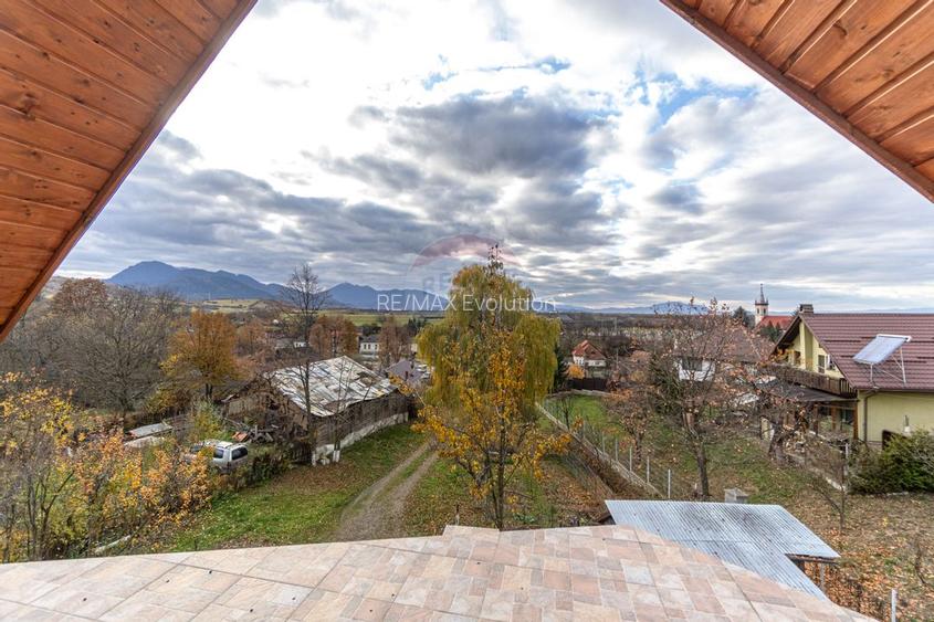 Casă / Vilă cu 6 camere de vânzare in Tarlungeni - 19