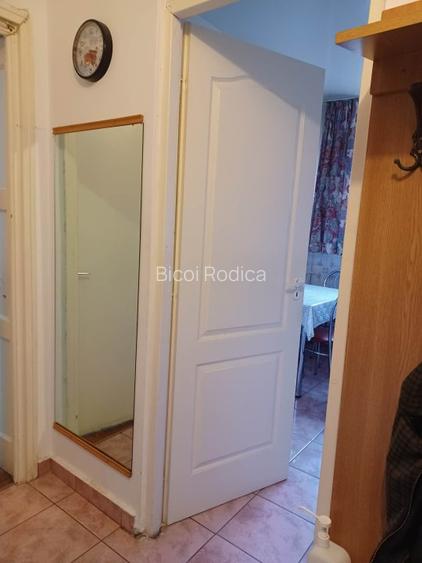 Apartament 3 camere, semidecomandat, zona centrala - 6