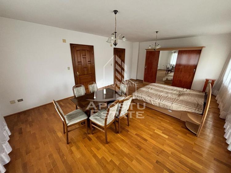 Vila unica, 520 utili, in inima judetului Caras-Severin - 12