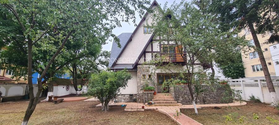 Vila de pe cărțile poștale - 8