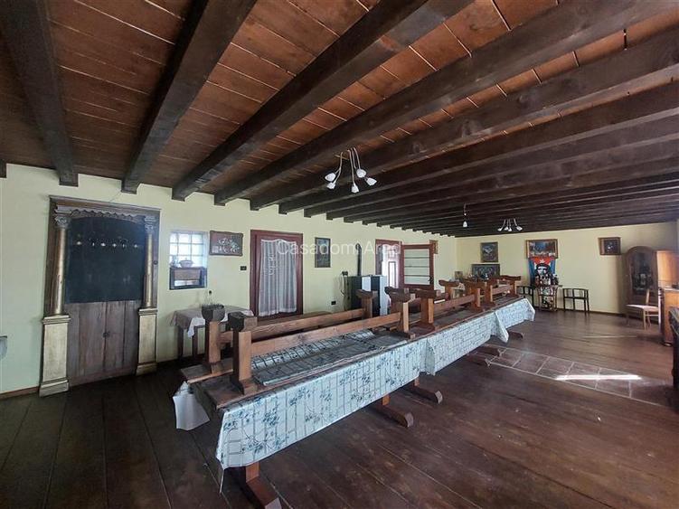 Imobil pentru pensiune sau alte activitati in Pischia - 2