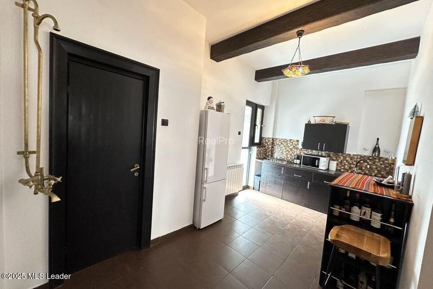 B-dul Carol I, 93 mp utili, stradal, etaj 6 din 7, amenajat, 2 bai - 23