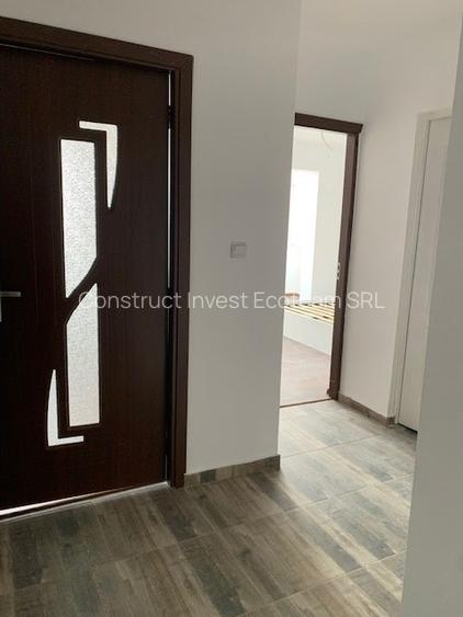 Apartament 2 camere Miroslava, 100 ml de statia de autobuz, str C-tin Langa 40 - 17